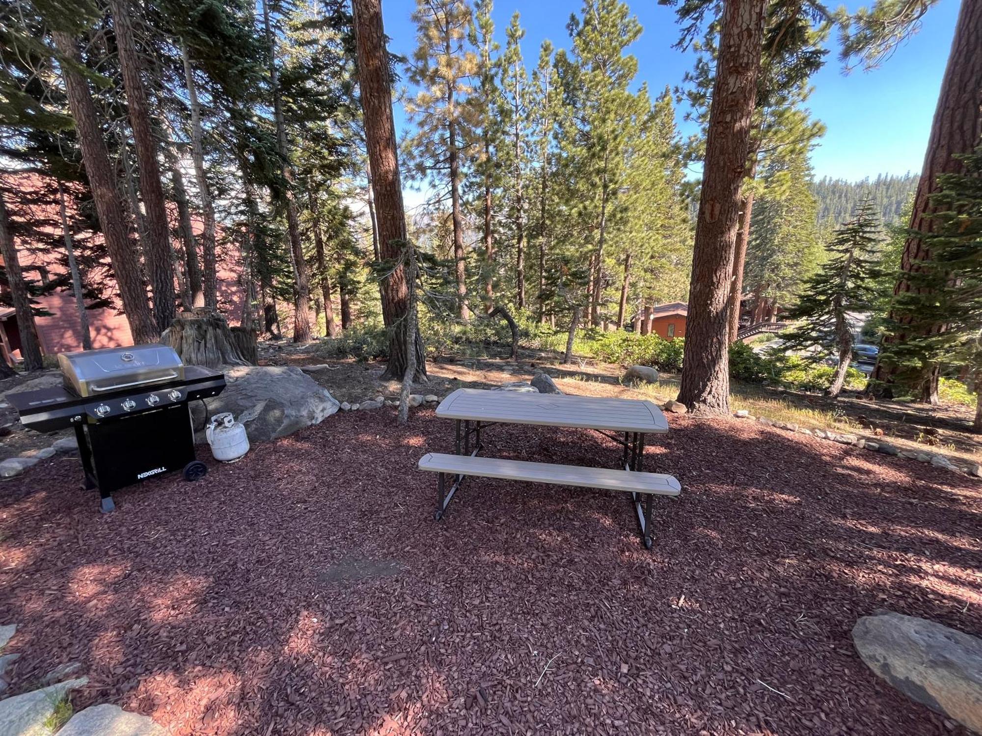 Tastefully Remodeled Condo At Mammoth Ski & Racquet Club, Hot Tub, Garage, 10 Min Walk To Ski Lifts Маммот-Лейкс Екстер'єр фото