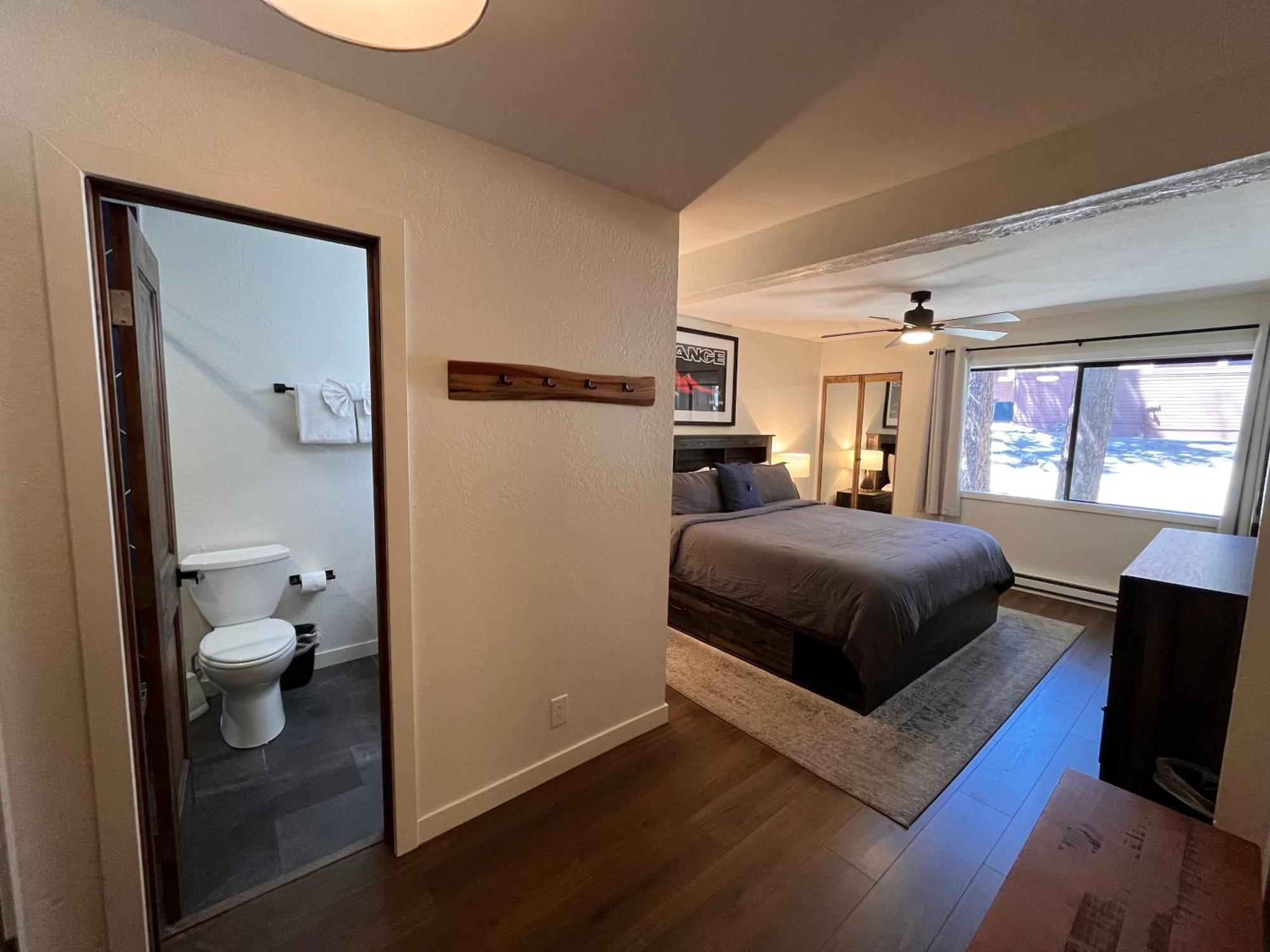 Tastefully Remodeled Condo At Mammoth Ski & Racquet Club, Hot Tub, Garage, 10 Min Walk To Ski Lifts Маммот-Лейкс Екстер'єр фото